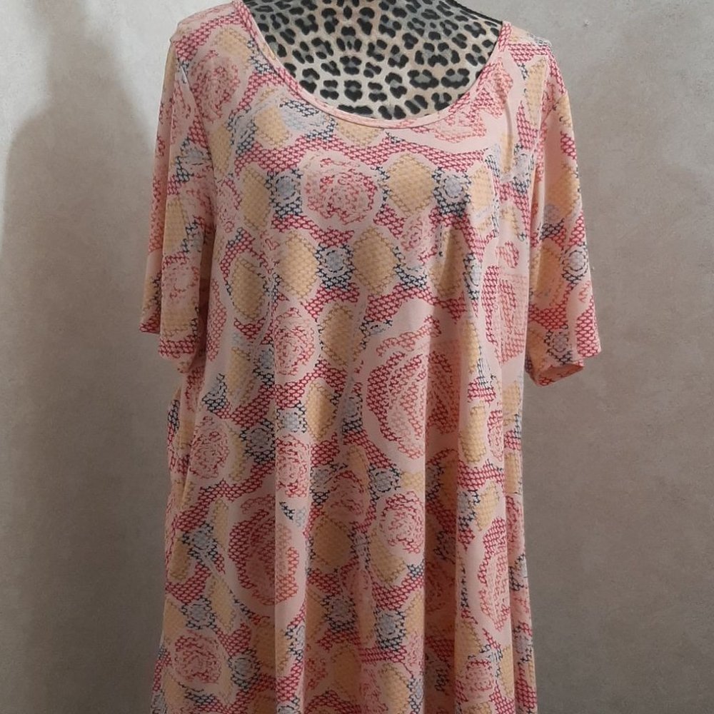 XL Stitch Style Floral Lularoe Top